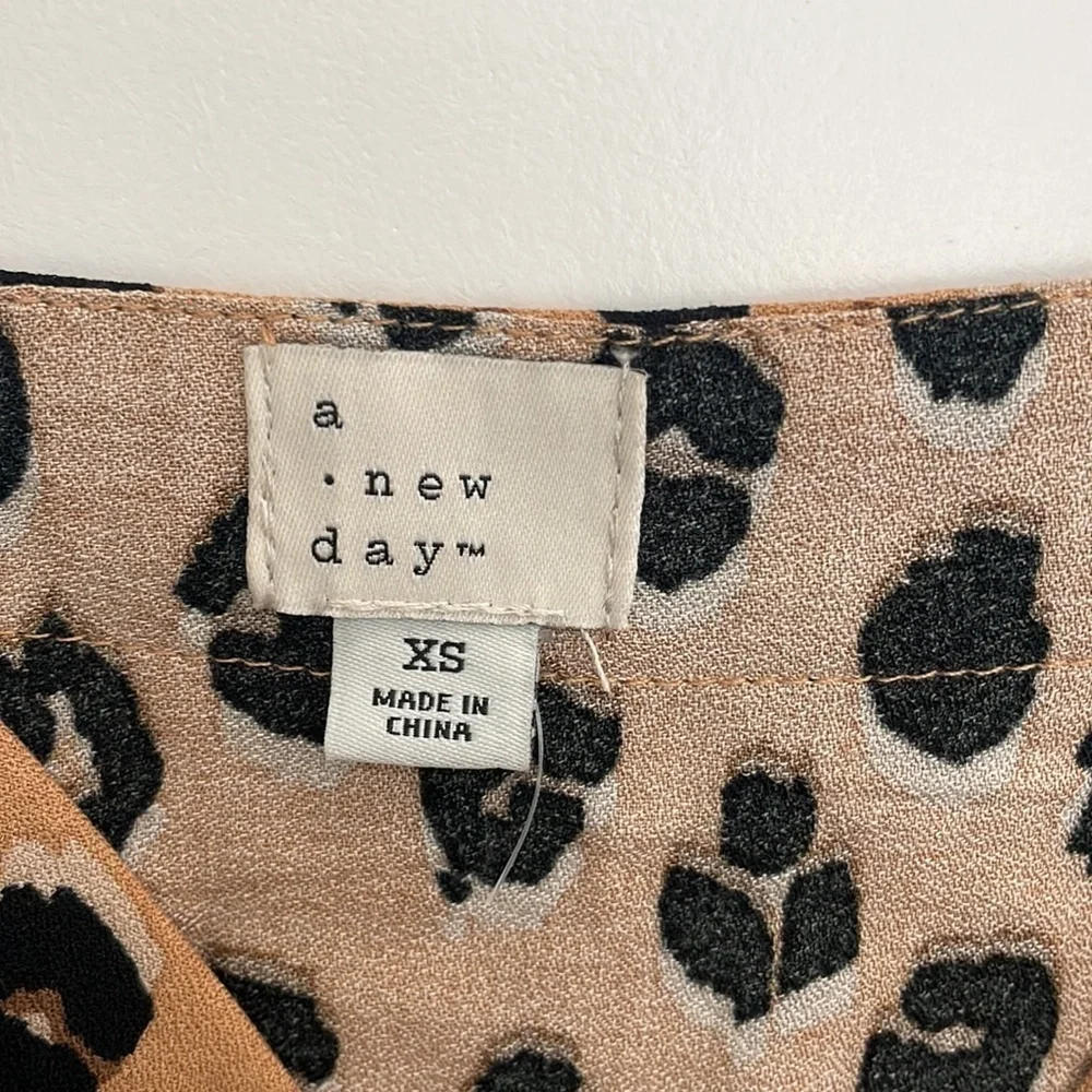 Cheetah Leopard Print Loose Fit Tank Top A New Day - Picture 2 of 3
